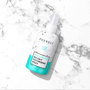 💚FoxyBae Beach Please Sea Salt Texture Spray
